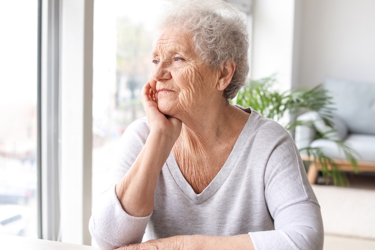Babcia z Lubelszczyzny ostrzega: pod żadnym pozorem nie rób tego przy stole. To przynosi pecha