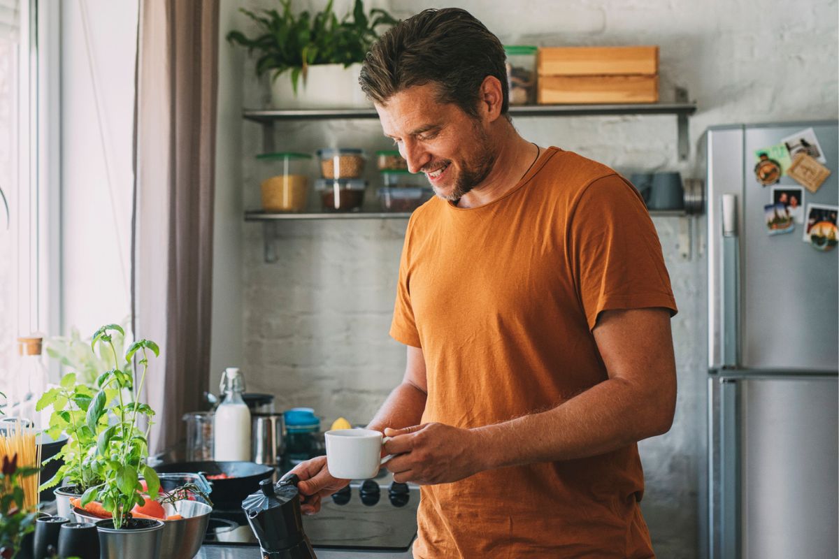 mąż zajmujący się domem