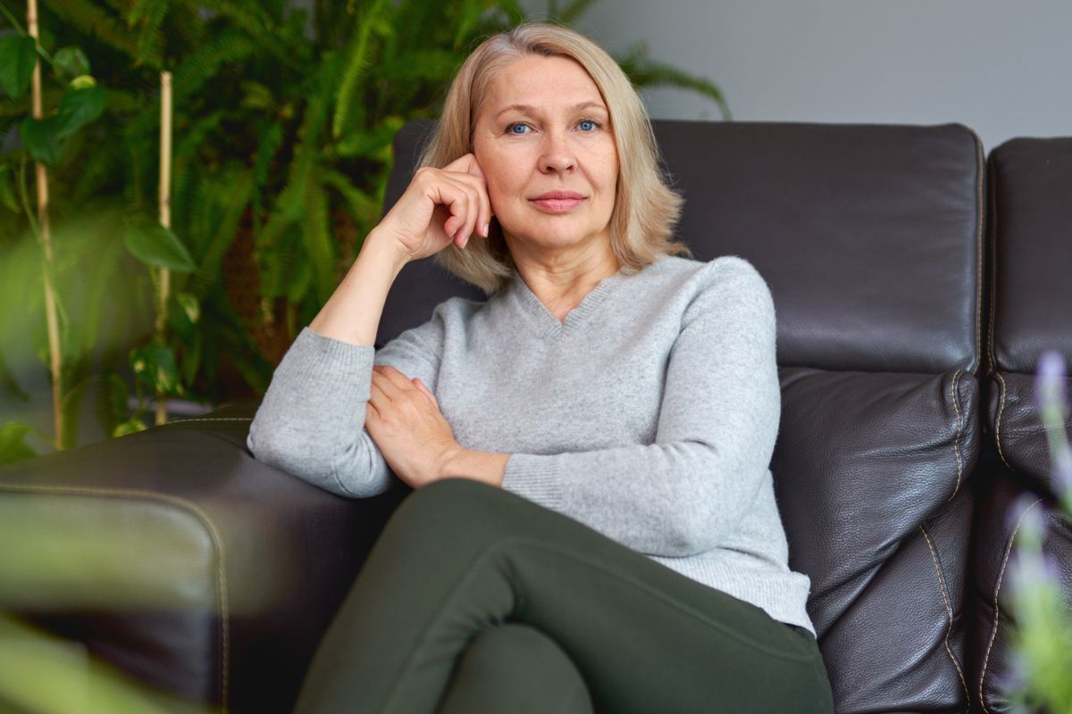 kobieta 60+ pewna siebie