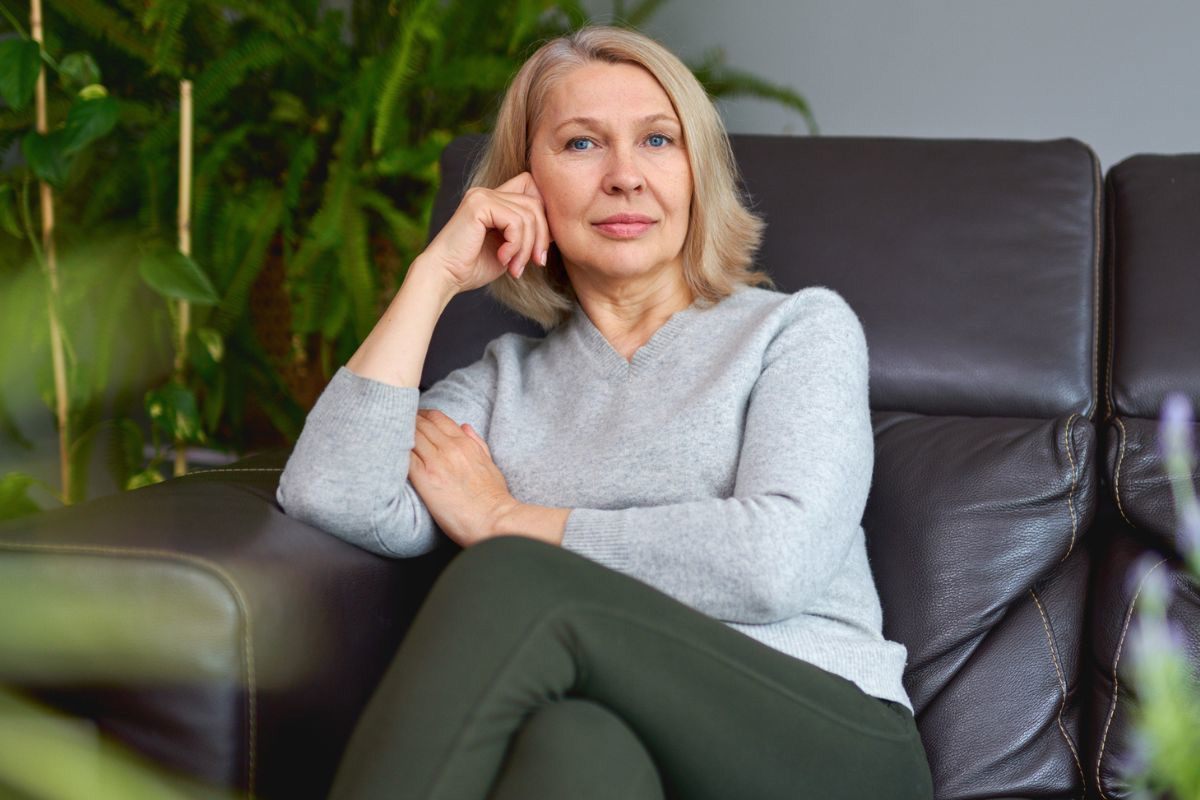 kobieta 60+ pewna siebie