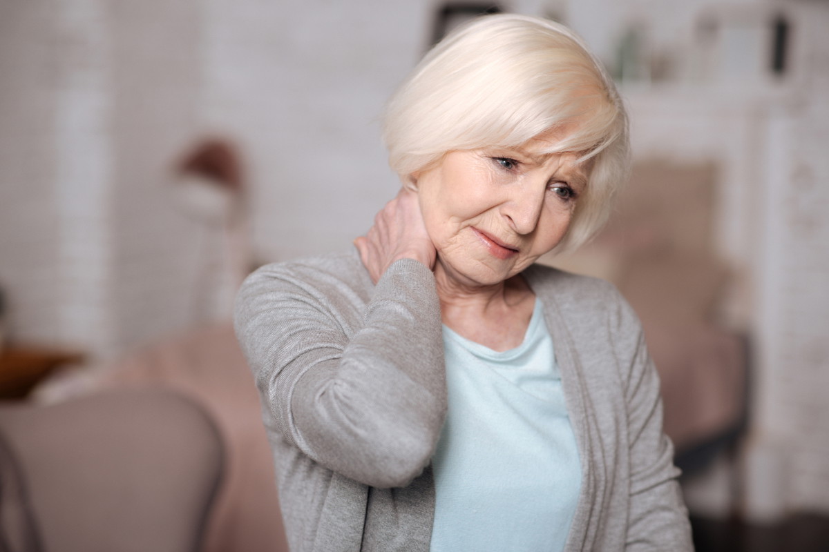 starsza kobieta