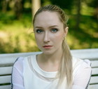 kobieta 20+ smutna