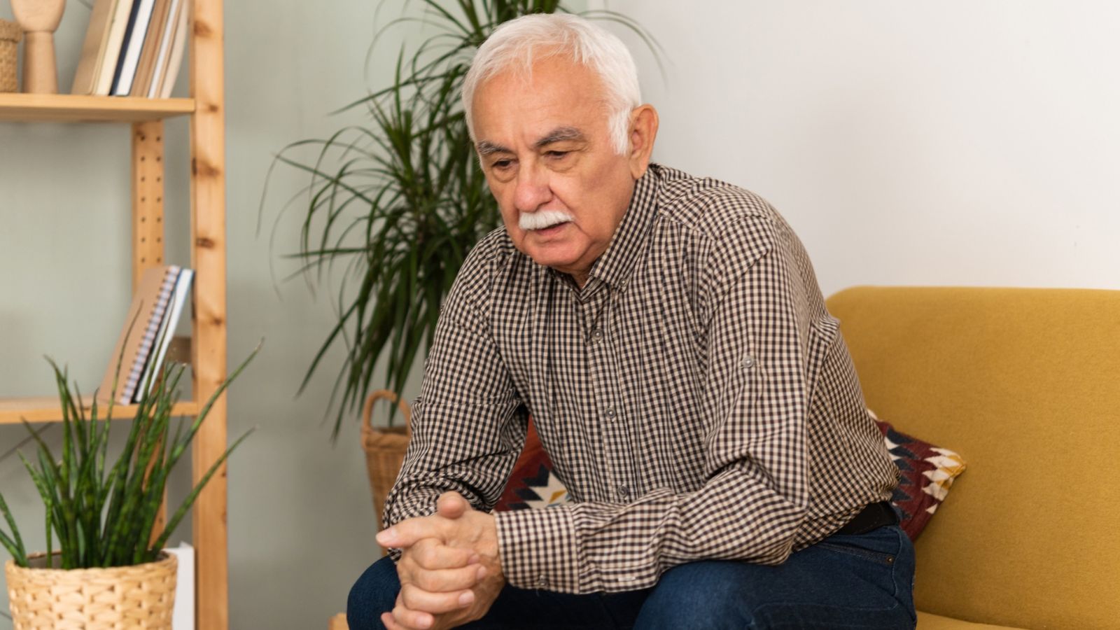 mężczyzna 70+