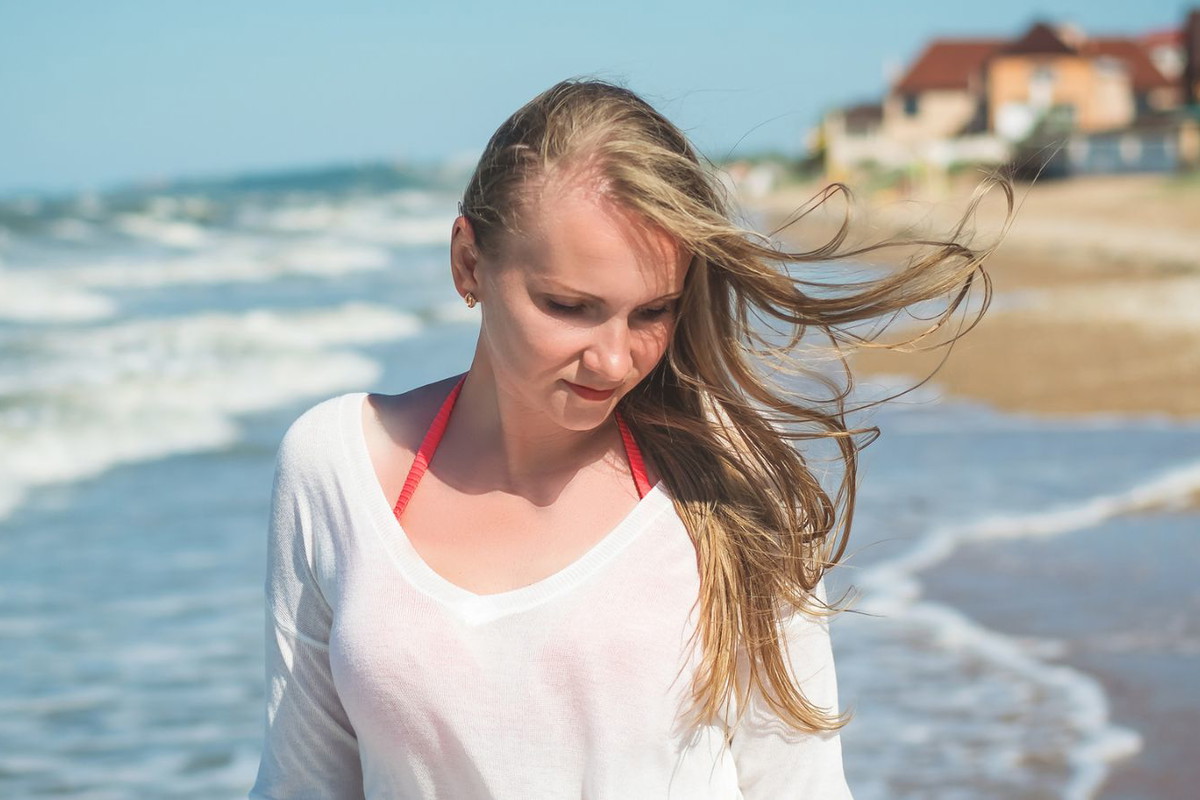 kobieta 30+ na plaży