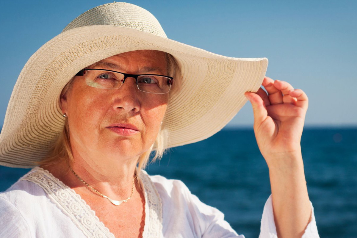 kobieta 50+ poważna