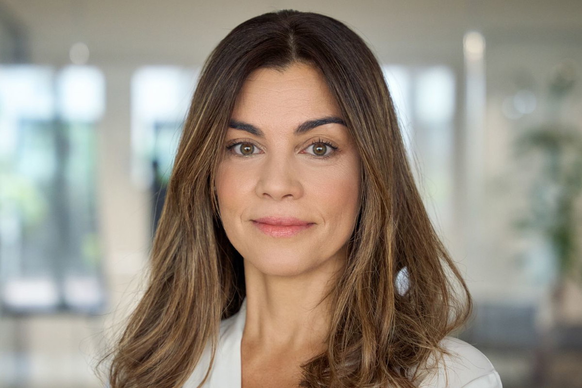 pewna siebie kobieta
