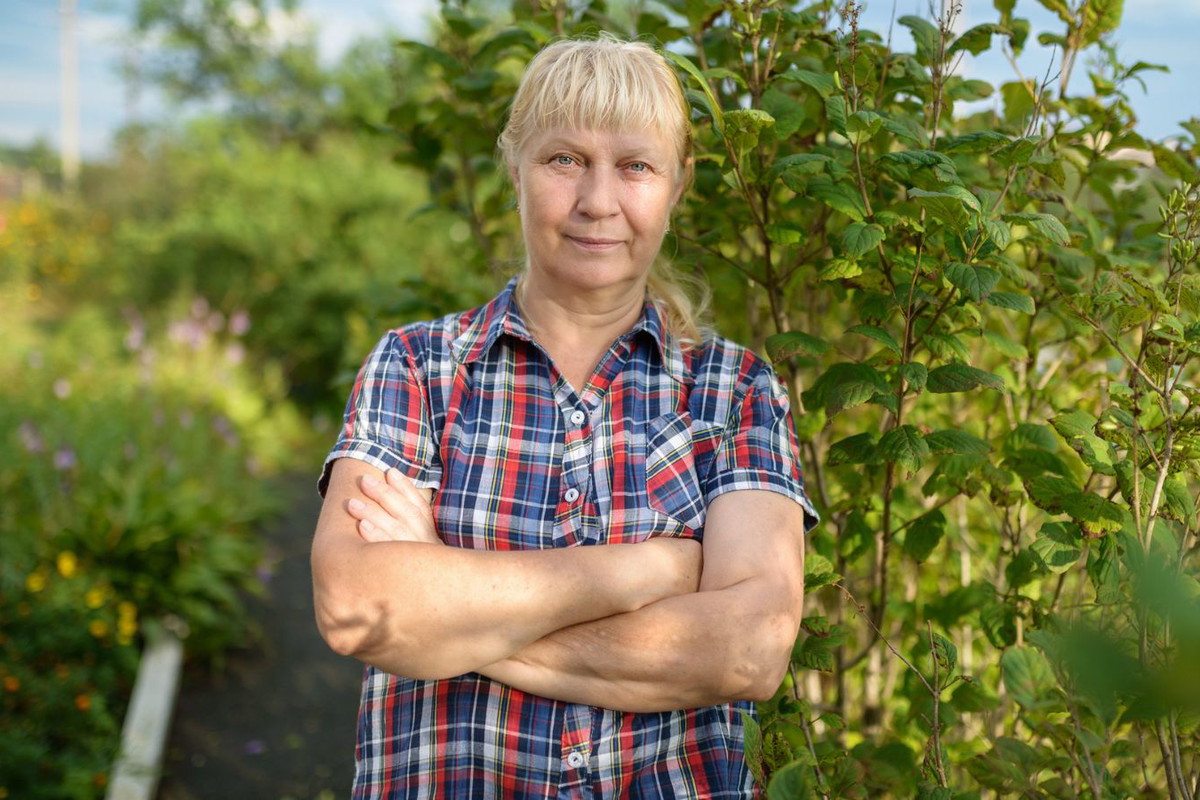 kobieta 50+ poważna