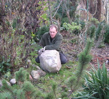 "Początkowo obawiałem się, że to co robię, nie spodoba się innym. Gdy jednak stanęły pierwsze figury, byłem zadowolony z efektu", pisze Rafał Żychski.