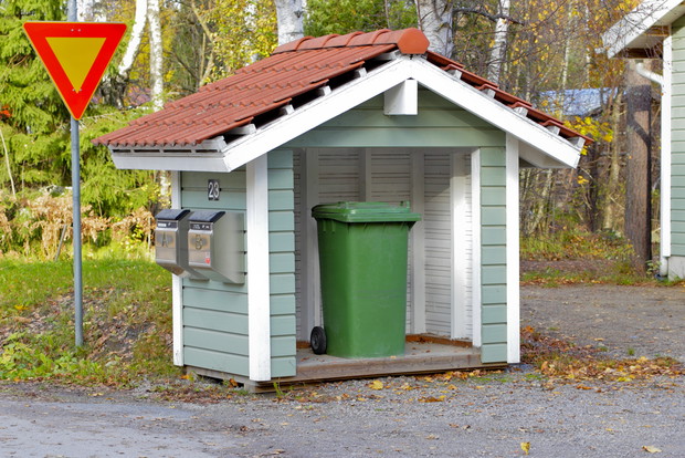 Sposób na zamaskowanie kubła na śmieci