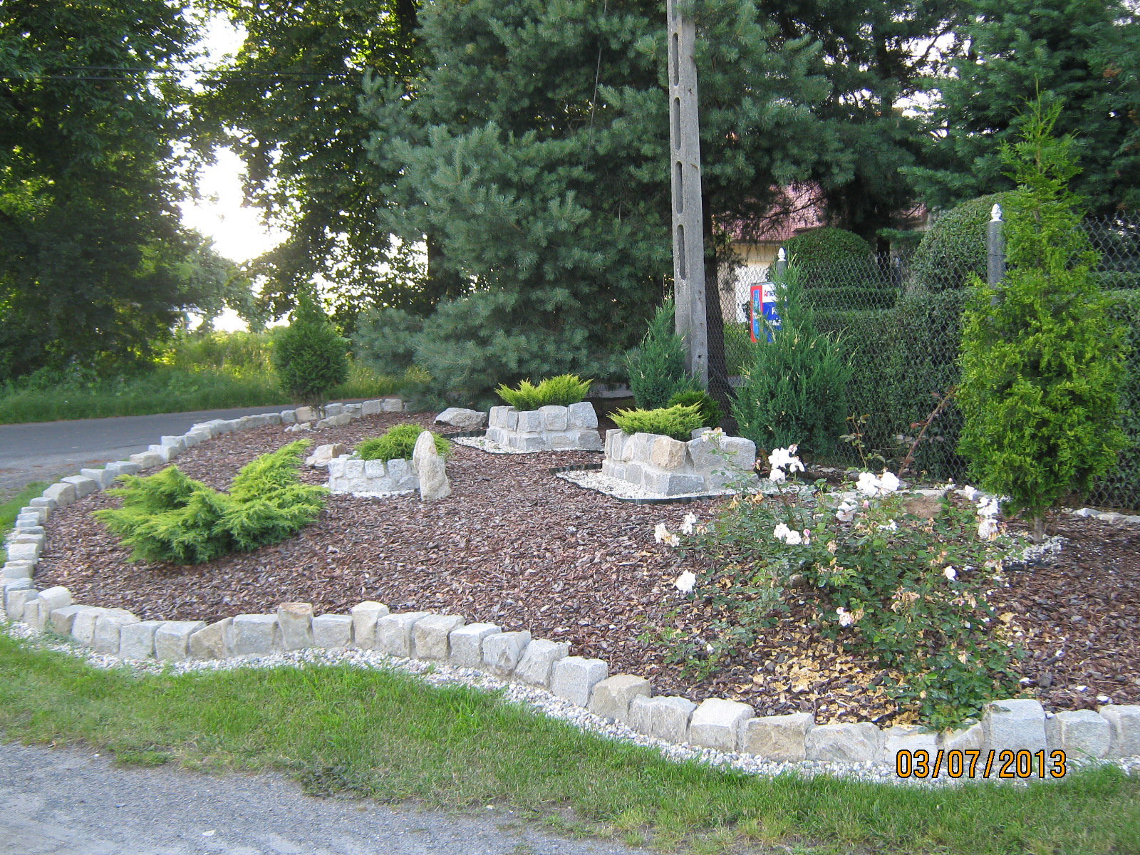 Szybki plan na niezagospodarowane miejsce przed domem