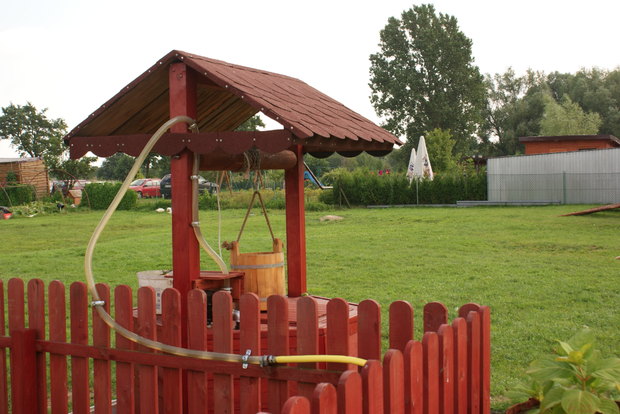 Budowlę trzeba zabezpieczyć i ograniczyć do niej dostęp ciekawskim dzieciom.