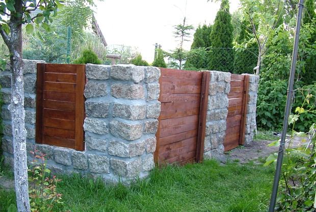 Dwukomorowy kompostownik wykonany we własnym zakresie