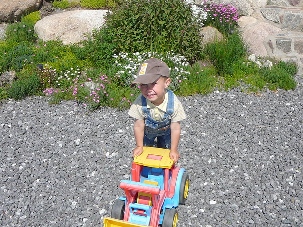 prace ogrodowe ... bez koparki ani rusz