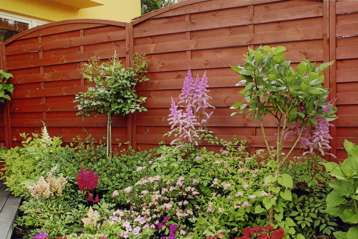 „Jeden element płotu lamelowego kosztuje około 80 zł”.