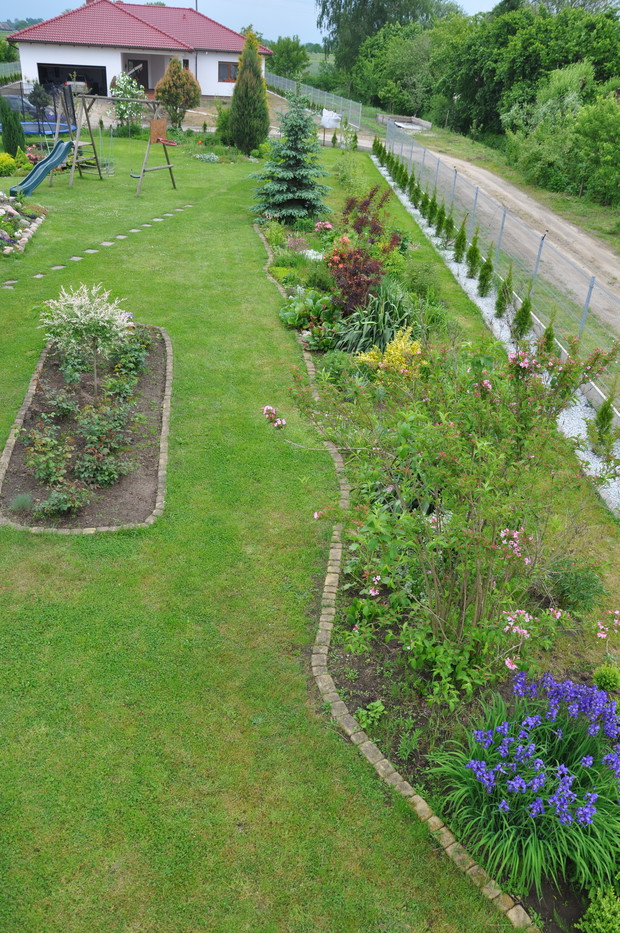 Ogród od strony zachodniej.