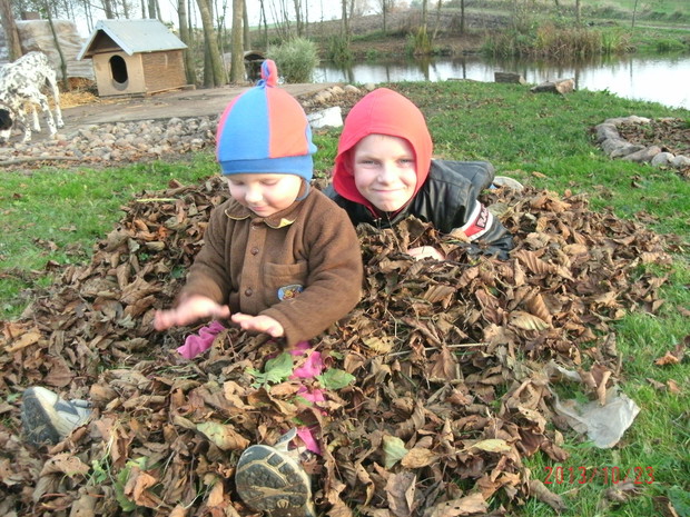 Liście olszyny nie są kolorowe ale zabawa była super