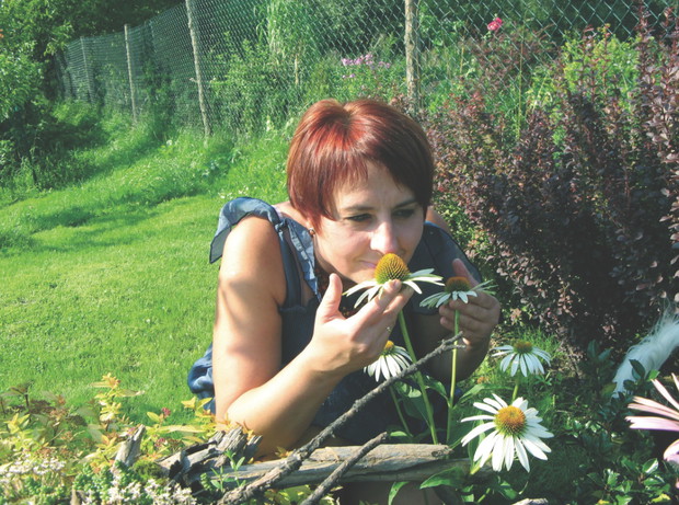 Pośród konarów najpiękniej prezentują się kompozycje naturalistyczne.
