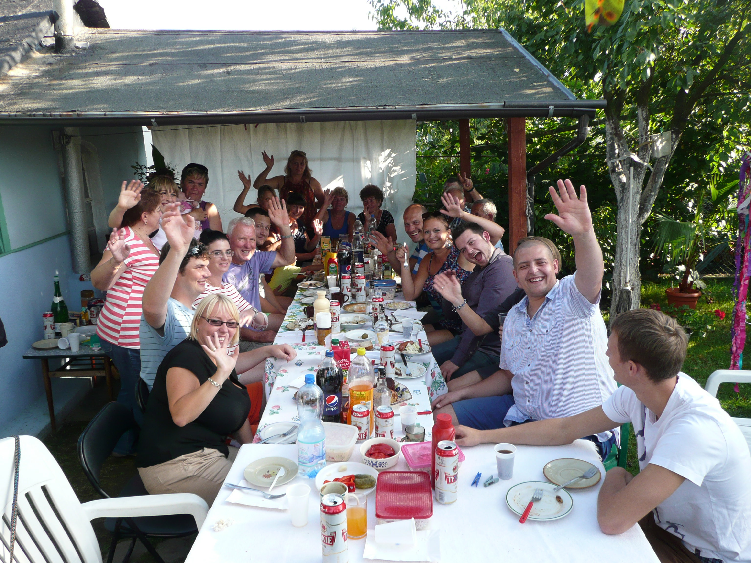 Pozdrawiamy redakcję i wszystkich działkowców:)