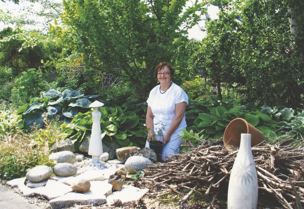Praca w ogrodzie sprawia mi wiele radości.
