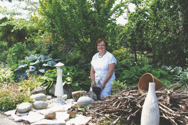 Praca w ogrodzie sprawia mi wiele radości.