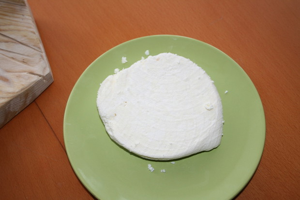 Domowy biały ser