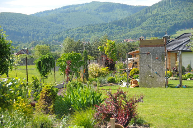 W tle Lipowski Groń