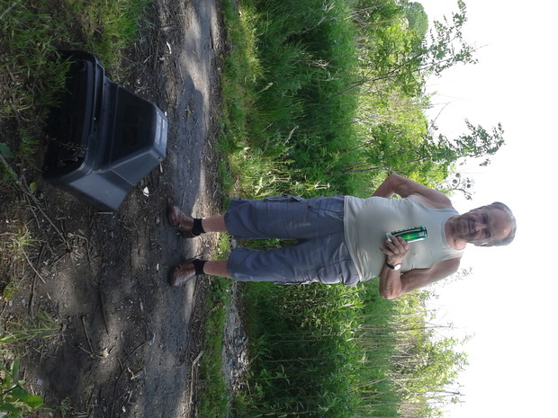 DZIADEK WŚRÓD
ZIELENI