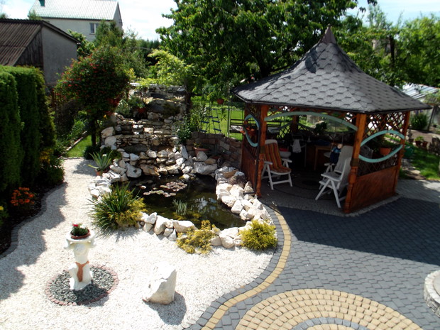 Kaskada z ustawionym lustrem 