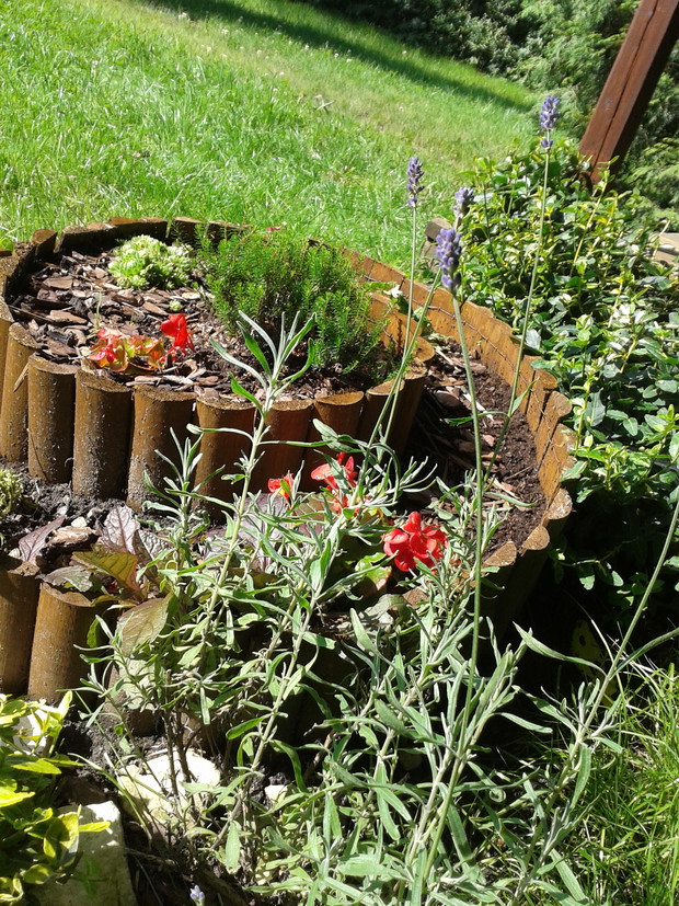 Mini "drewniak" z aromatyczna lawendą