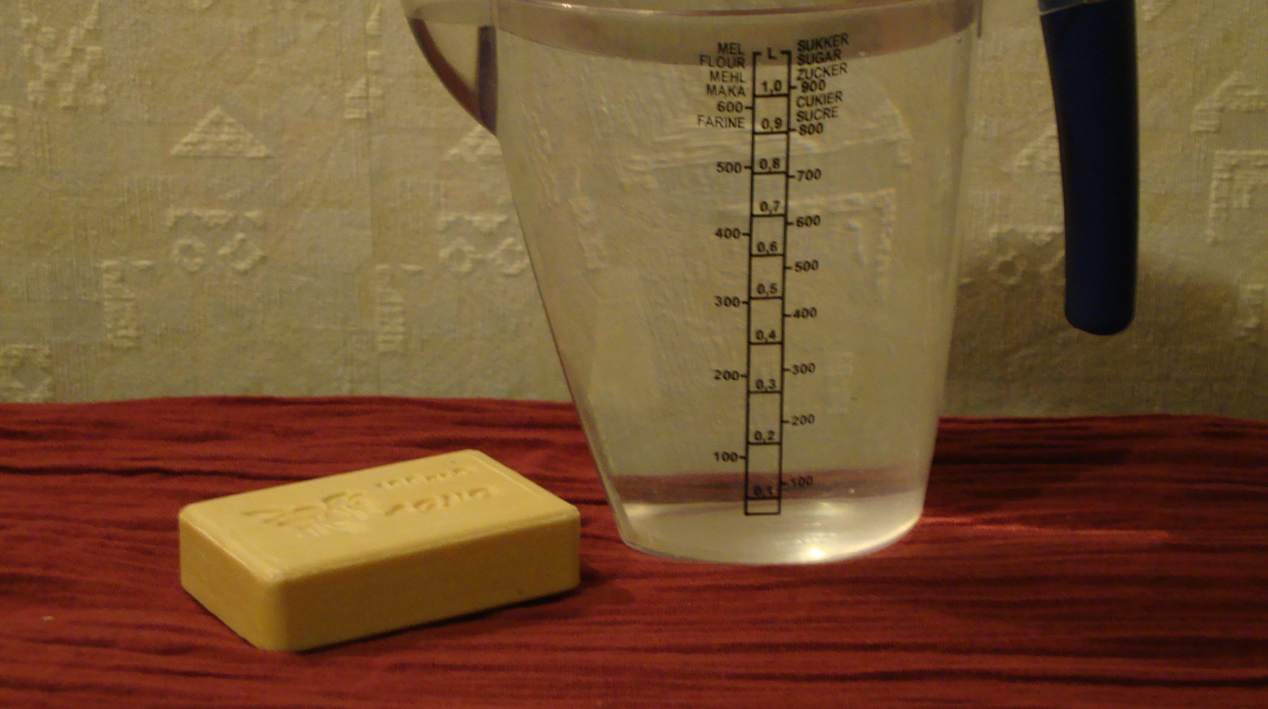 Mydło w roztworze uniemożliwia szkodnikom oddychanie