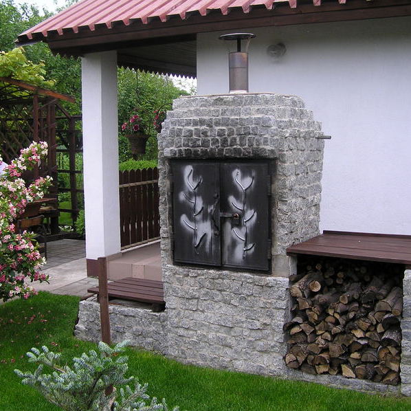 Nasze rożno z wędzarnią wykonane osobiście przez męża.