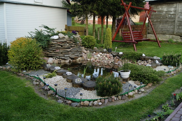 Oczko, ulubione miejsce odpoczynku i relaksu przy szumie wody z fontanny i kaskady:)