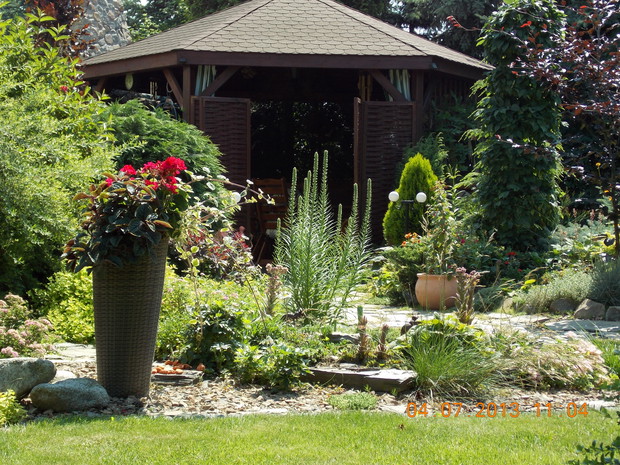 Letnia altana jest wspaniałym miejscem na upalne dni