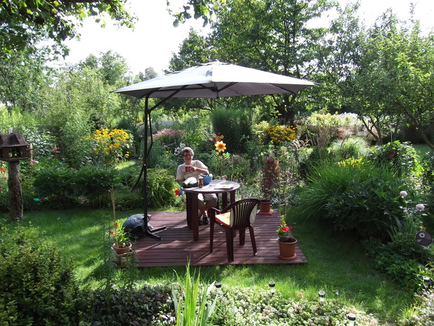 podwieczorek pod parasolem .