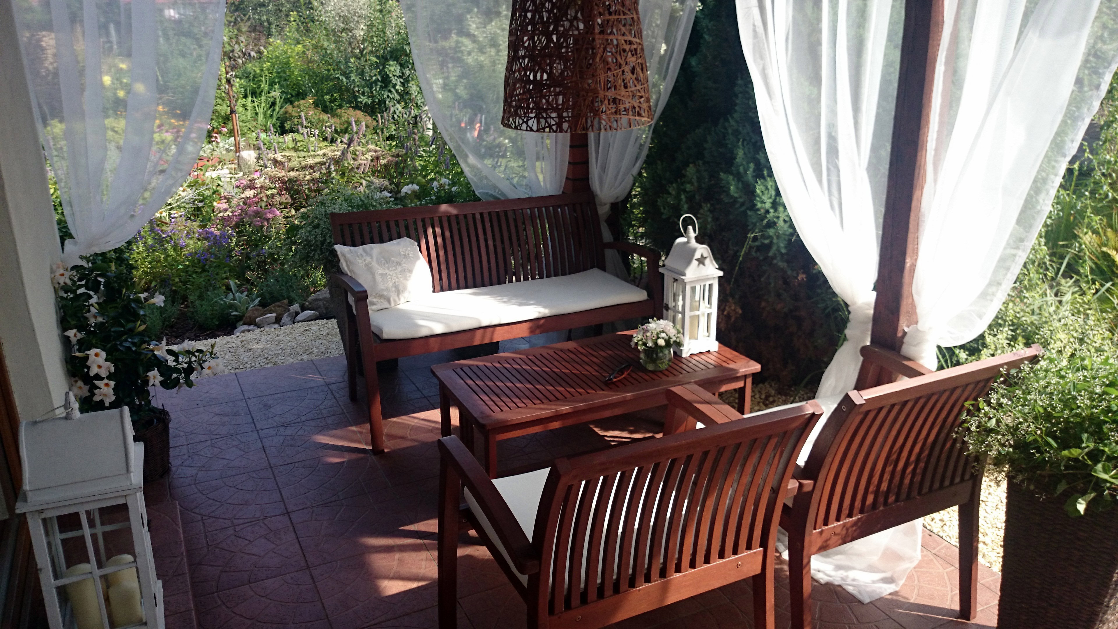 Letni salon ogrodowy