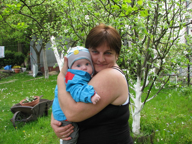 Wiosna,babcia i wnusio : )