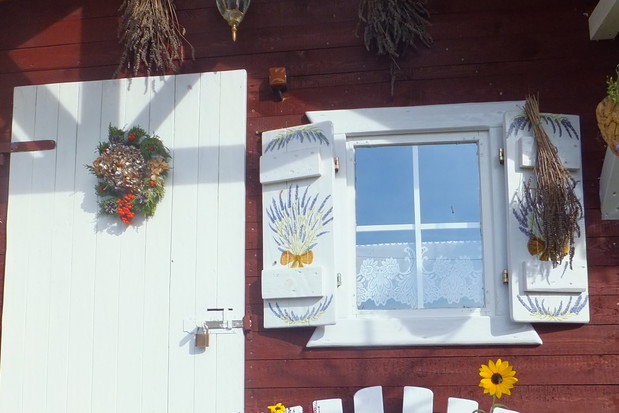 Domek na narzędzia może być ozdobą odgrodu