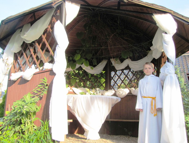 Przyjęcie komunijne syna Emila w naszym ogrodzie.