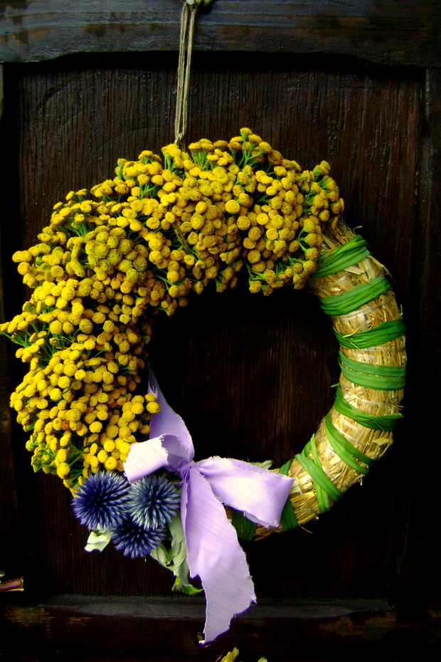 Wianek z dodatkiem wrotycza 