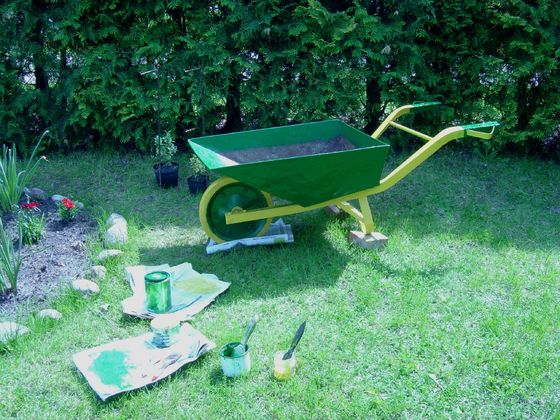 Stara taczka po dziadku w czasie renowacji :)