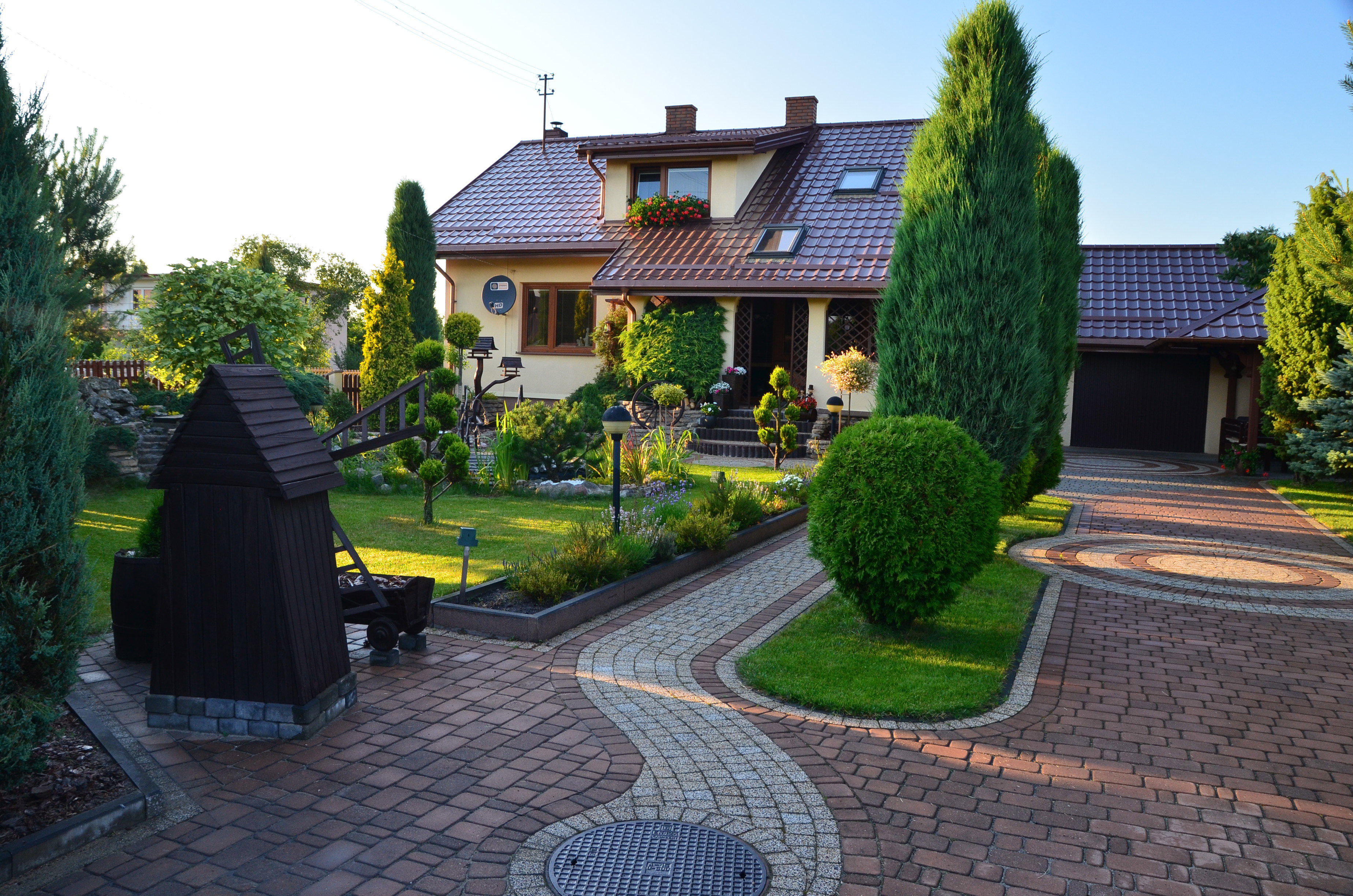 Widok od strony wjazdu