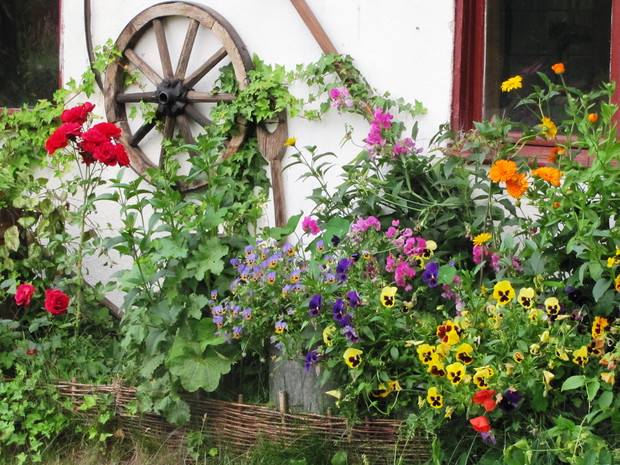 Dekoracja domku ogrodnika.