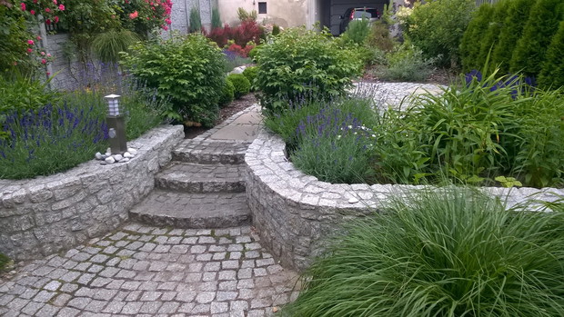 schodki prowadzące na powórze