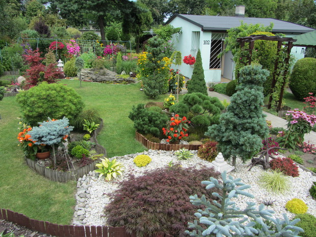 lewa strona działki