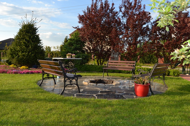 Miejsce na pieczone ziemniaczki i kiełbaski.