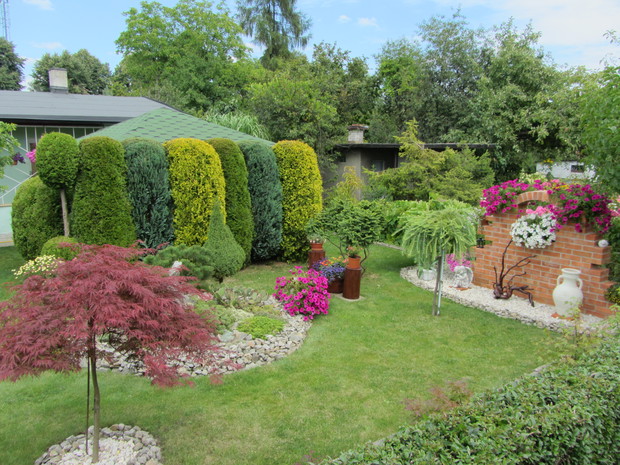 prawa strona działki