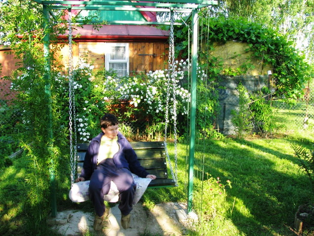 Maciuś odpoczywa po pracy