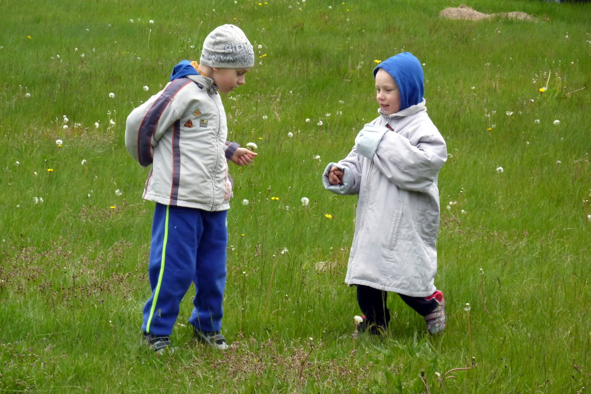 Majowy weekend z wnukami: Oliwierem i Bartkiem. Rok 2015.