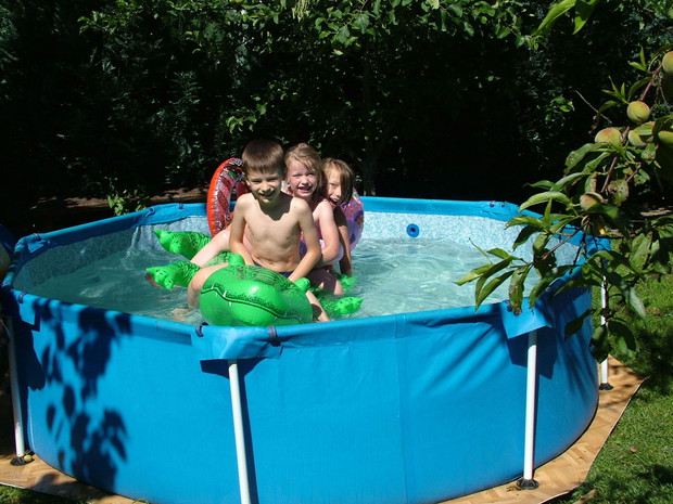 Nie ma jak to basen w upalne dni