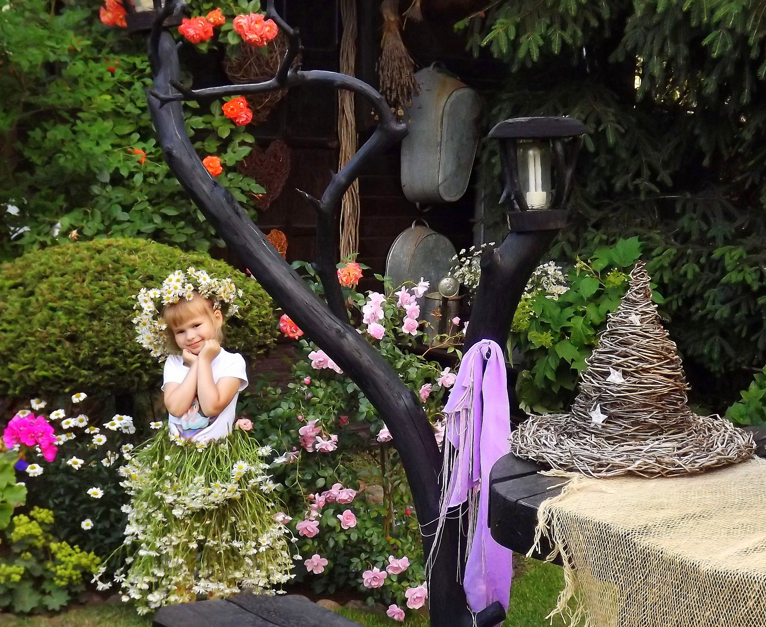 Na zdjęciu moja wnuczka Kasia, która bardzo chętnie pozuje mi do zdjęć.